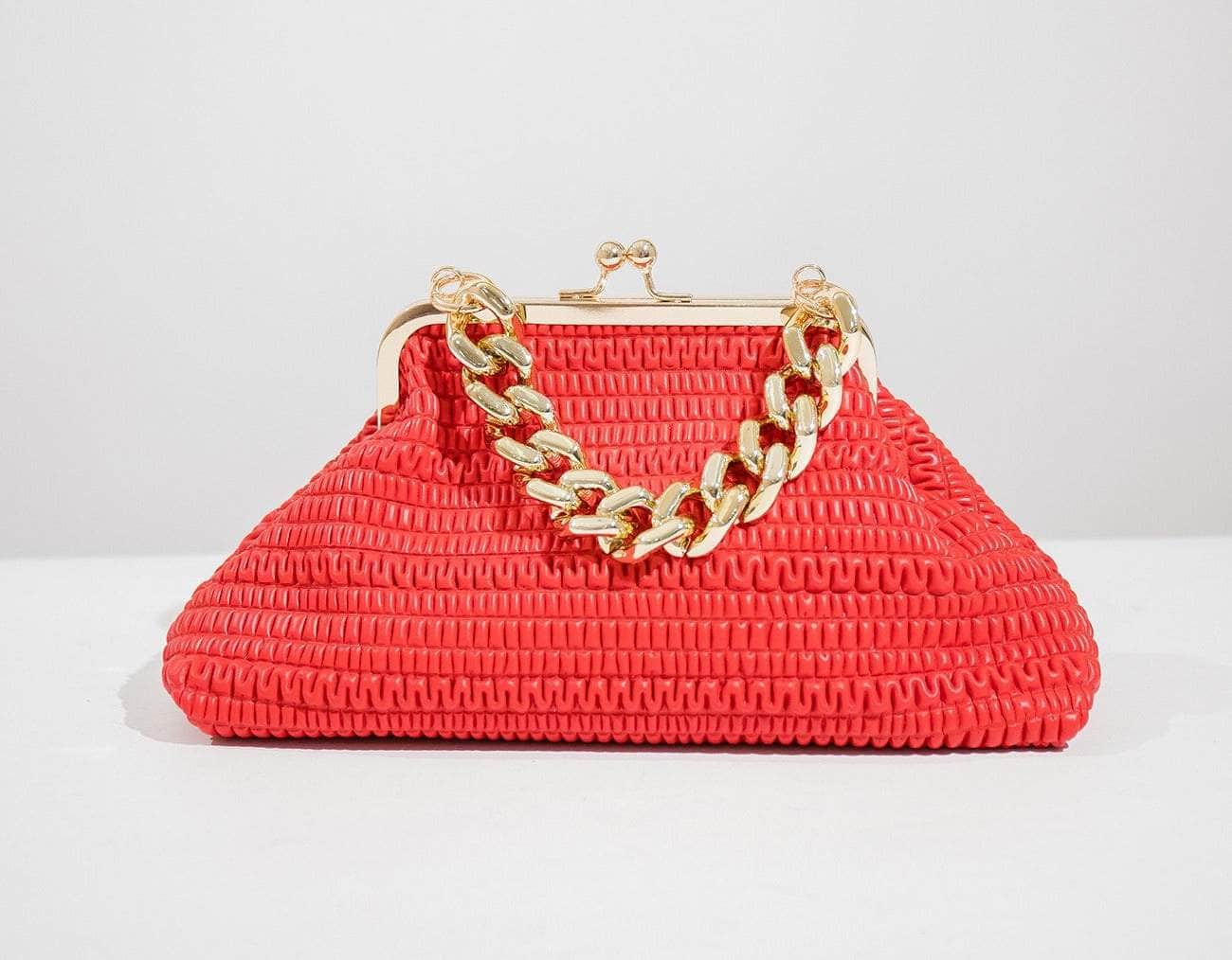 Elegant Straw Hat Bag with Gold Chain Accent Red