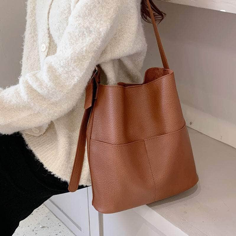 Elegant Women's Bucket Bag in Vegan Leather