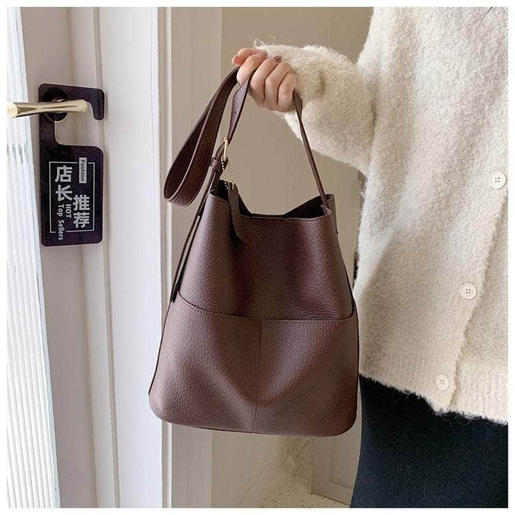 Elegant Women's Bucket Bag in Vegan Leather