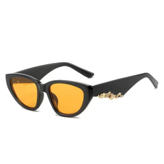 Fashion Carved Frame Eyewear Gold / Resin