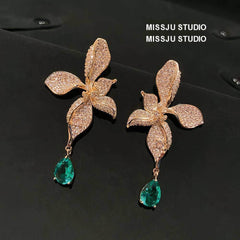 Floral Cutout Teardrop Crystal Studded Emerald Earrings Green