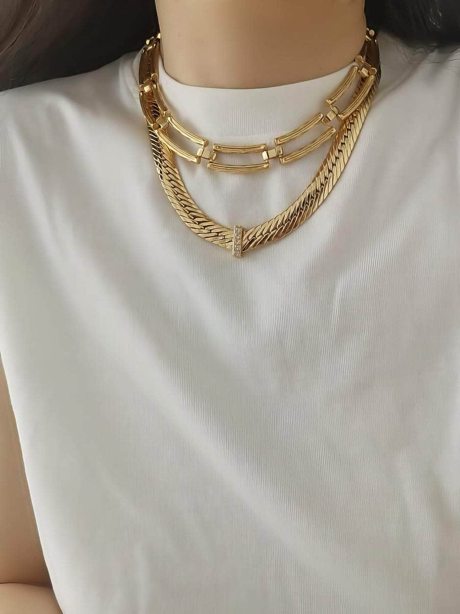 Geometric Rectangular Link Chunky Statement Necklace