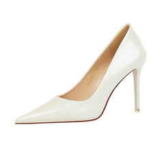 Glossy Finish Pointy Toe Court Heels EU 33 / White / 7.5CM