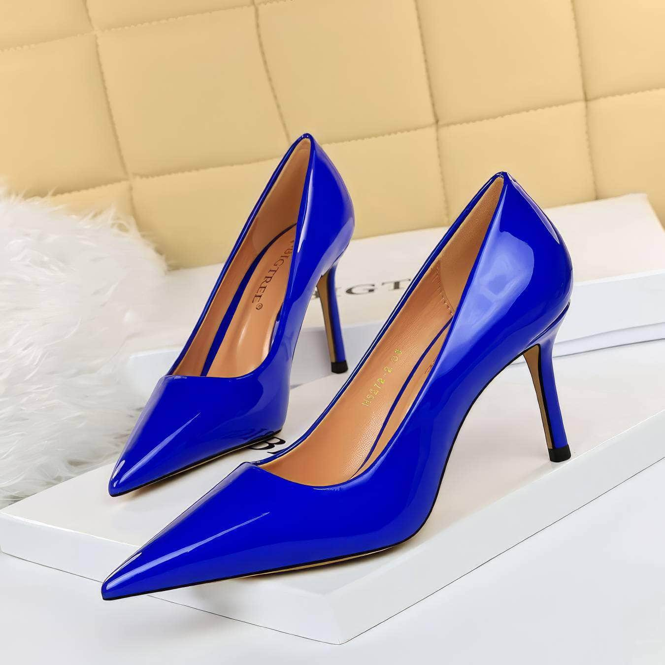 Glossy Finish Stiletto Court Pumps EU 33 / Blue / 8CM