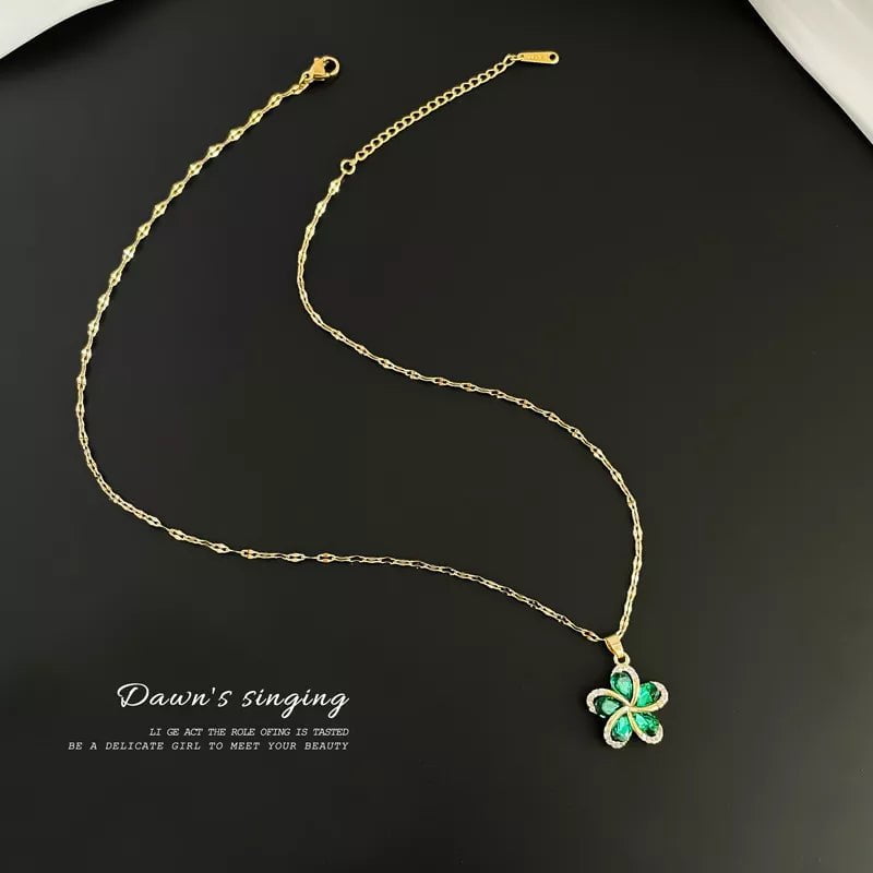 Green Zircon Flowers Pendant Necklace - A New Luxury for Women, Girls, and a Lucky Chain for Birthday Jewelry Gifts N1886