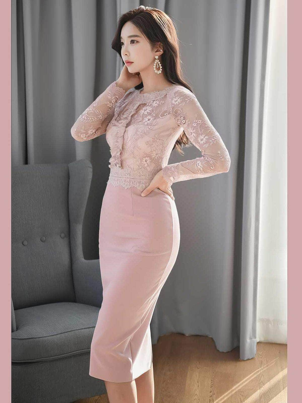 High Neck Long Sleeve Lace Slim Fit Dress