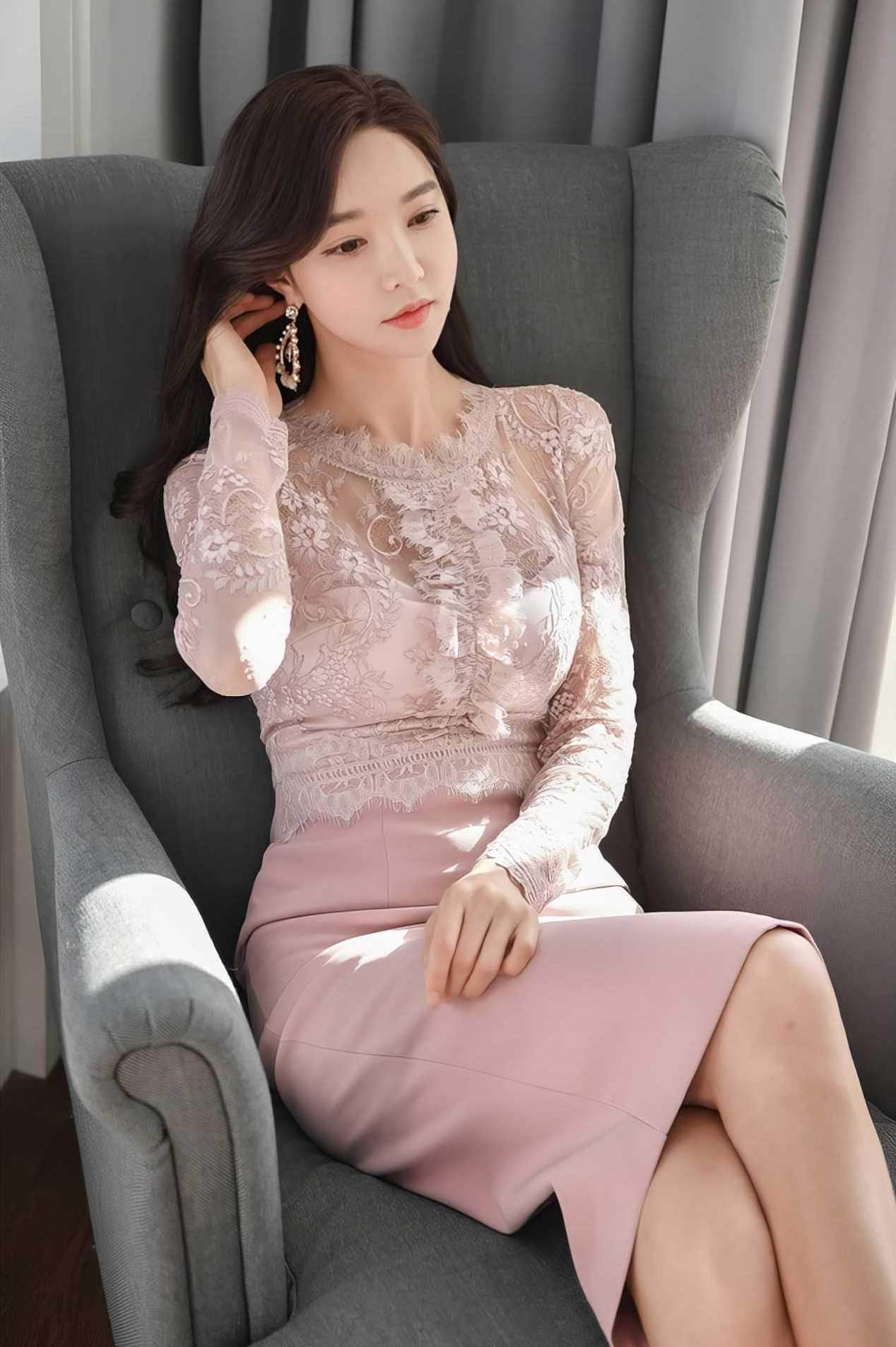 High Neck Long Sleeve Lace Slim Fit Dress