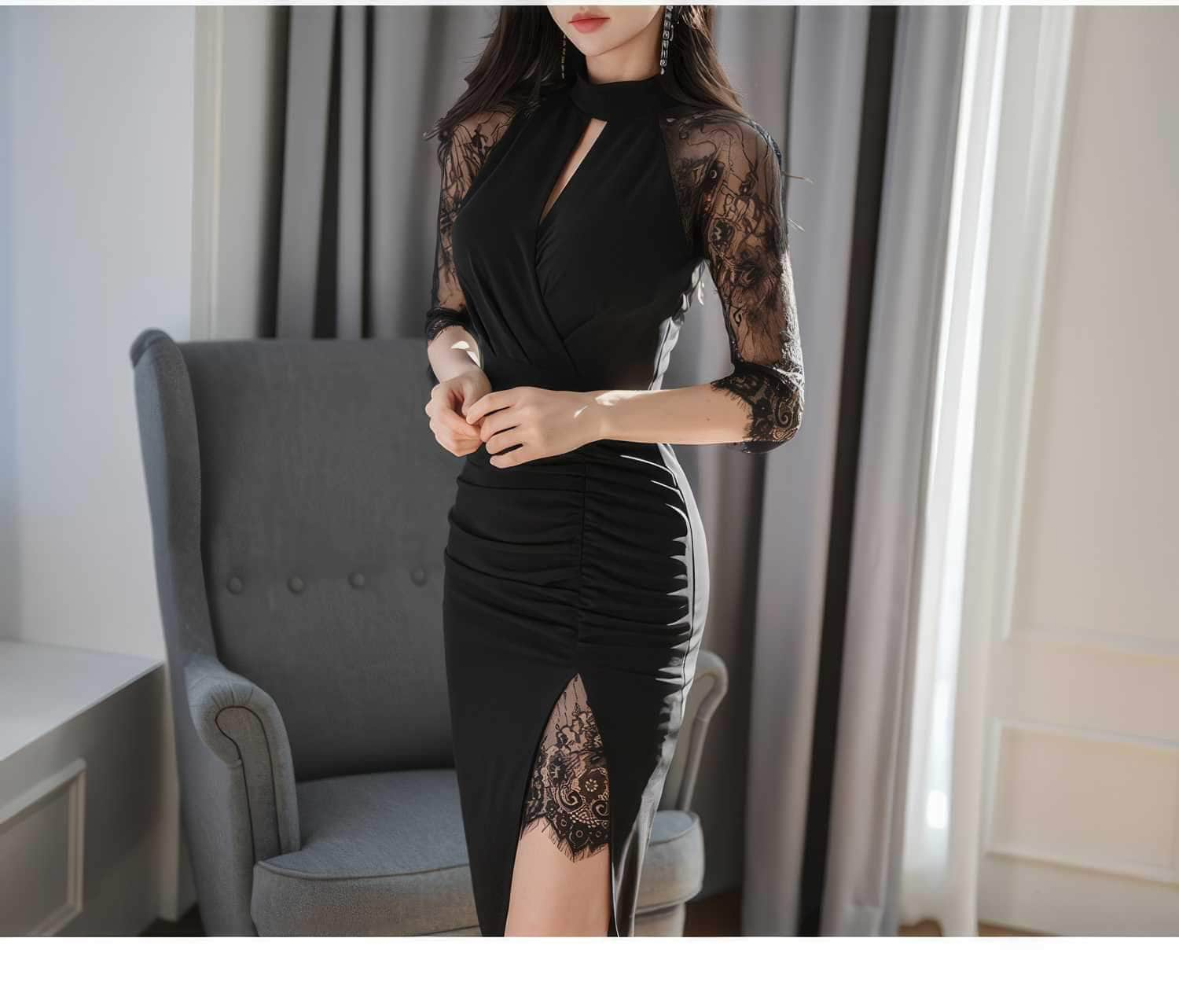 Lace Detailed Sleeve Pleated Bodycon Dress