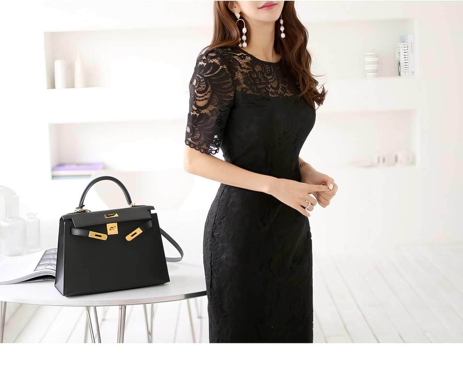 Lace Trimmed Slimfit Midi Dress