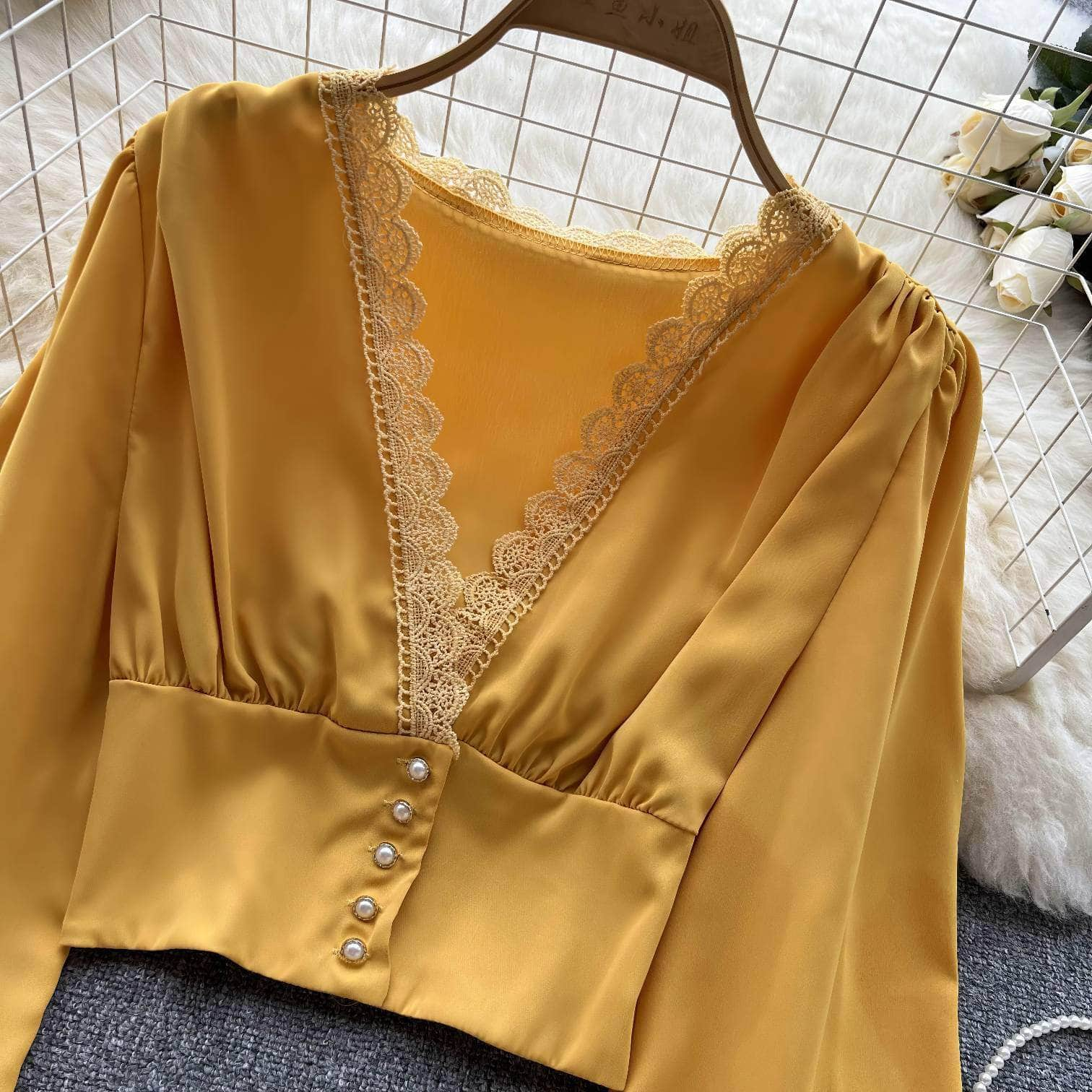 Lantern Sleeves V-Neck Lace Trim Crop Blouse