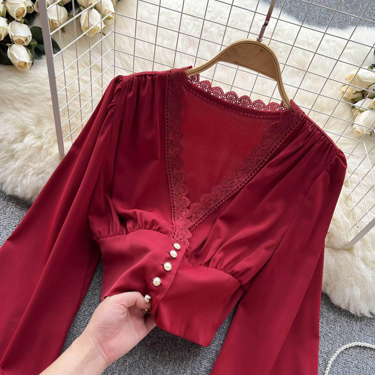 Lantern Sleeves V-Neck Lace Trim Crop Blouse