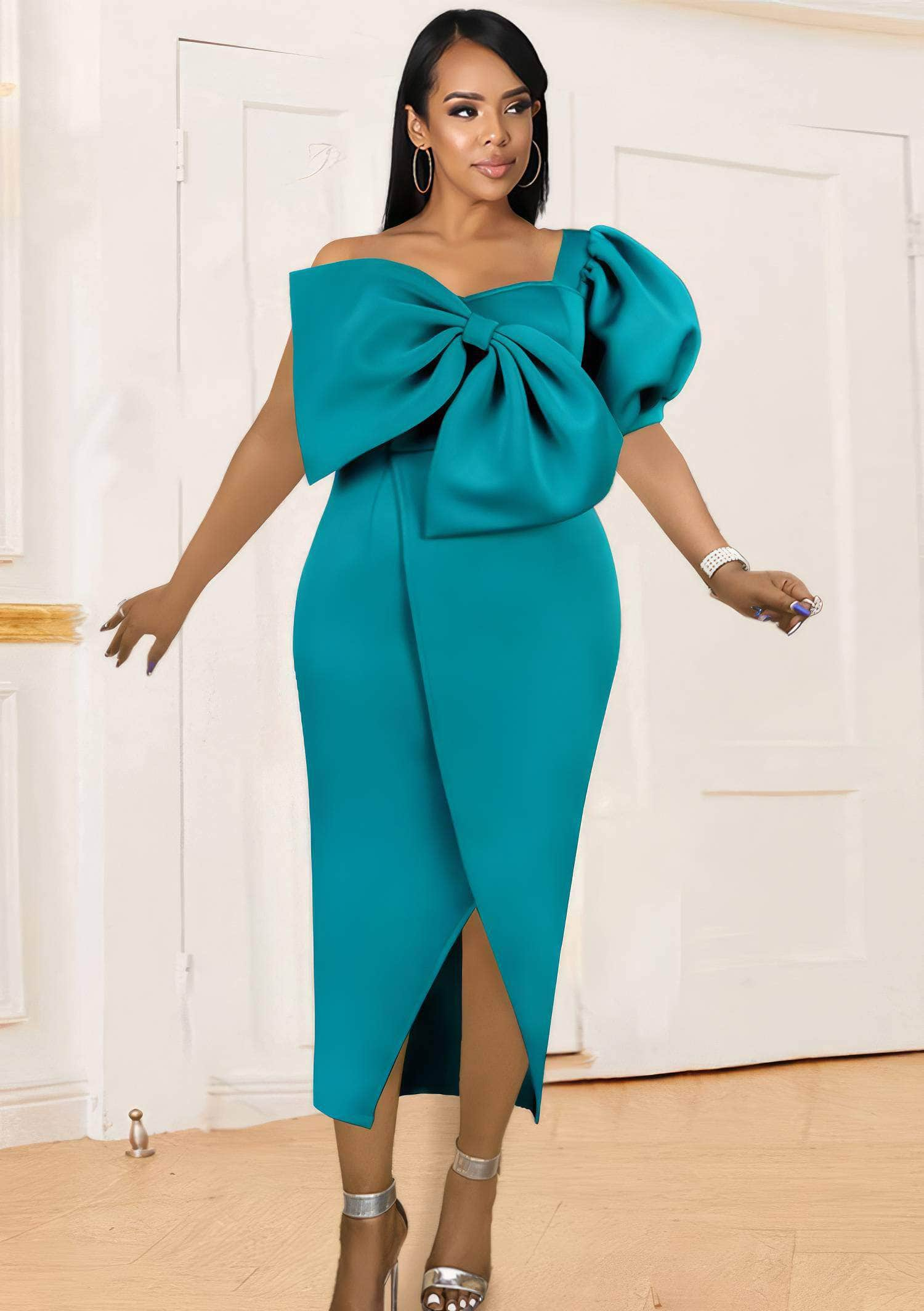 Large Bow-Detailed Puff Sleeves Slanted Front Slit Dress