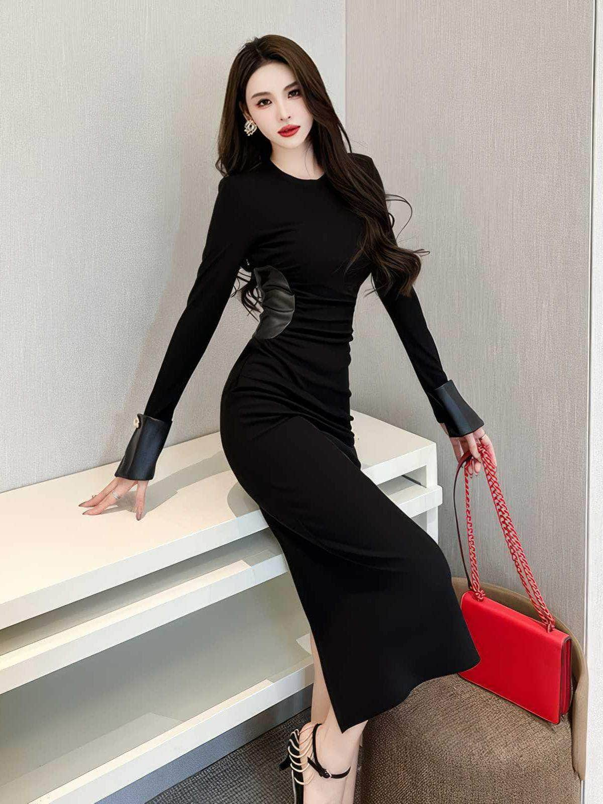 Leather Detailed Long Sleeves Bodycon Dress