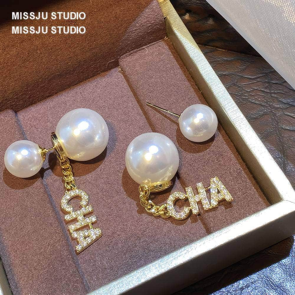 Letter Deco Double-Sided Pearl Stud Earrings White