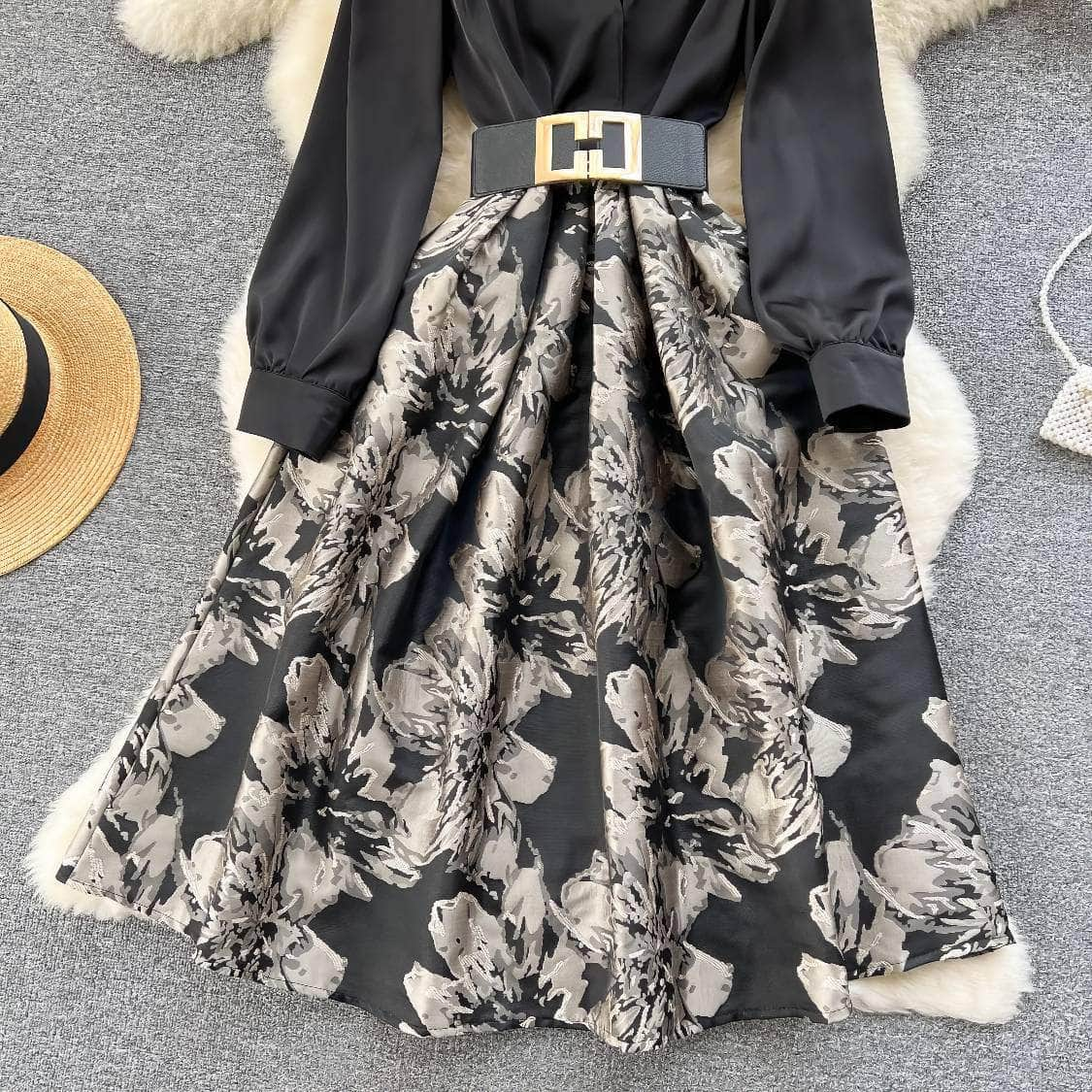 Long Sleeves Pleated Floral Hem Dress