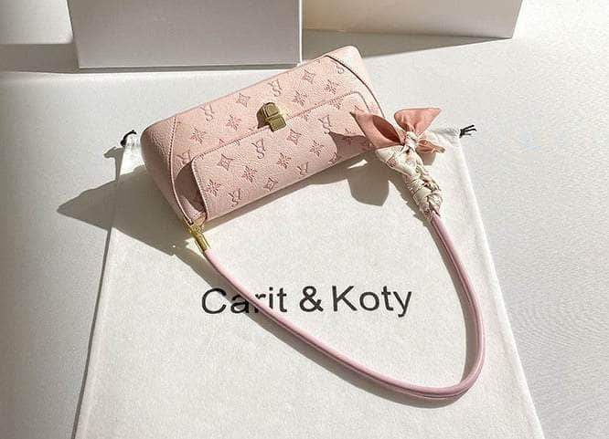 Luxurious Pink Monogram Pochette Shoulder Bag