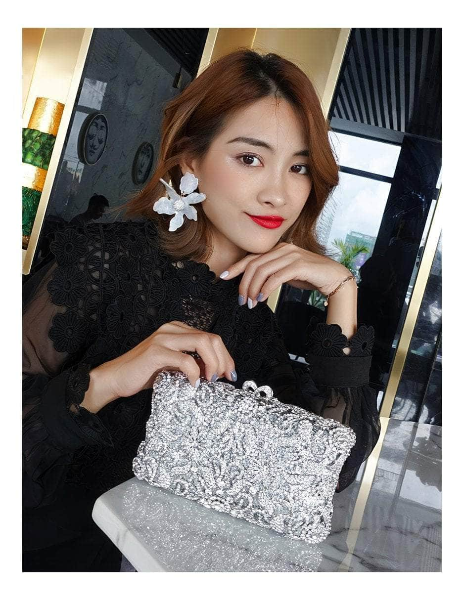 Luxurious Sparkling Floral Rhinestone Decor Purse