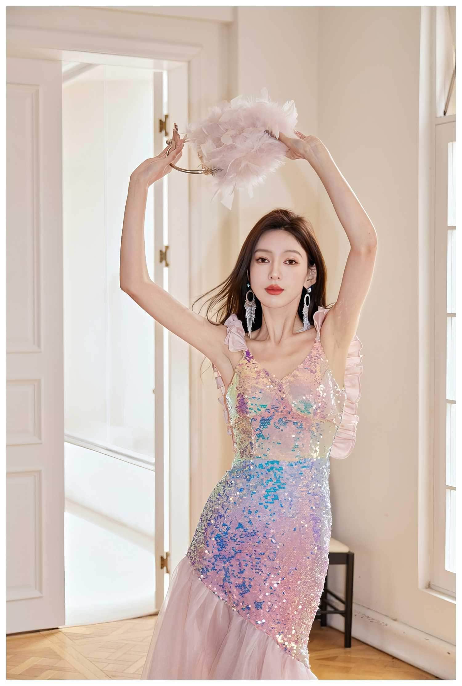 Mermaid Sequin V-Neck Tulle Dress