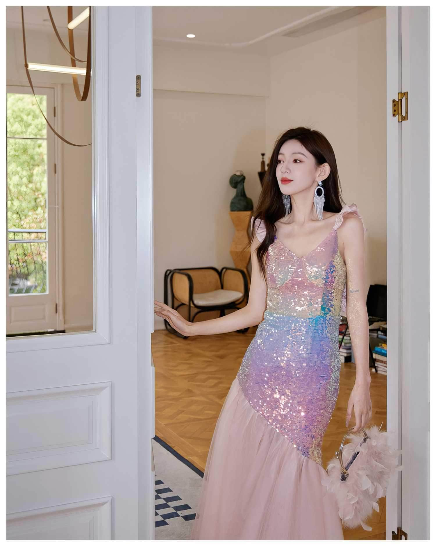 Mermaid Sequin V-Neck Tulle Dress