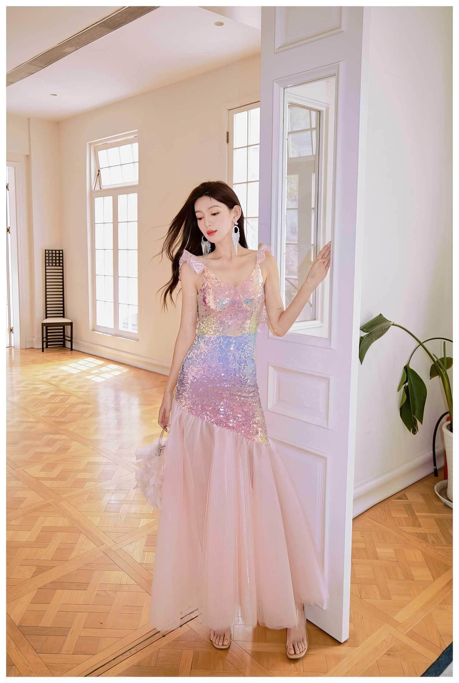 Mermaid Sequin V-Neck Tulle Dress