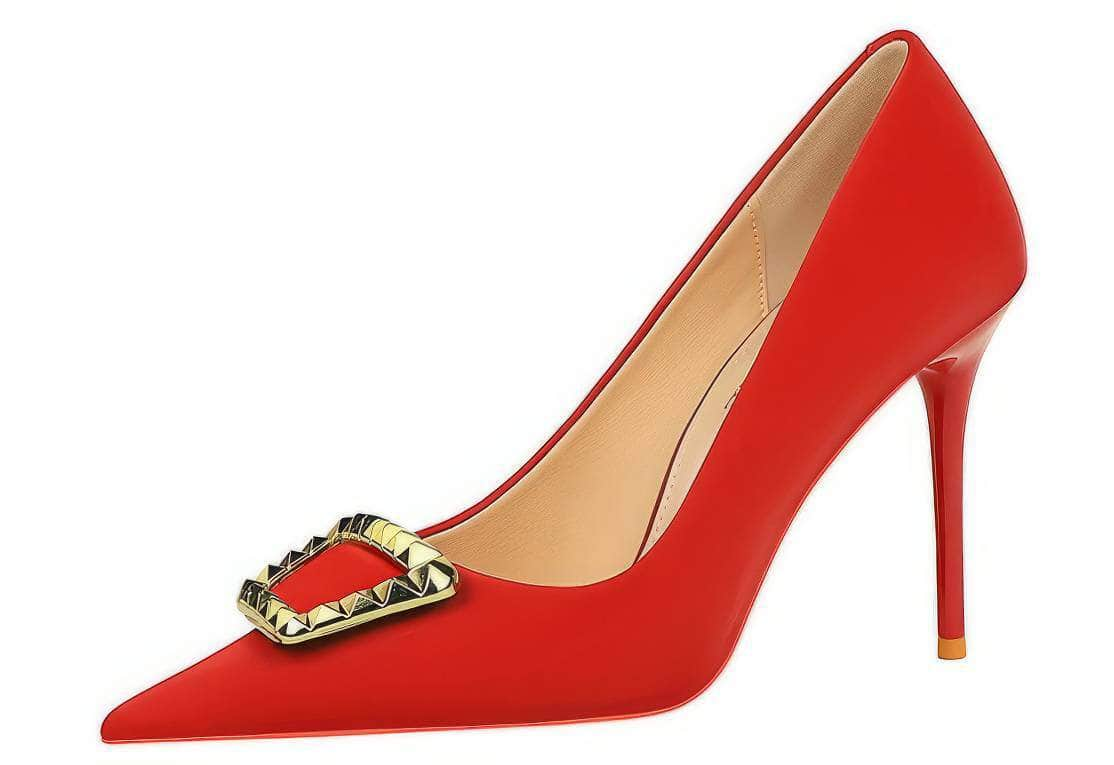 Metal Buckle Detail Suede Court Heels EU 33 / Red / 10CM