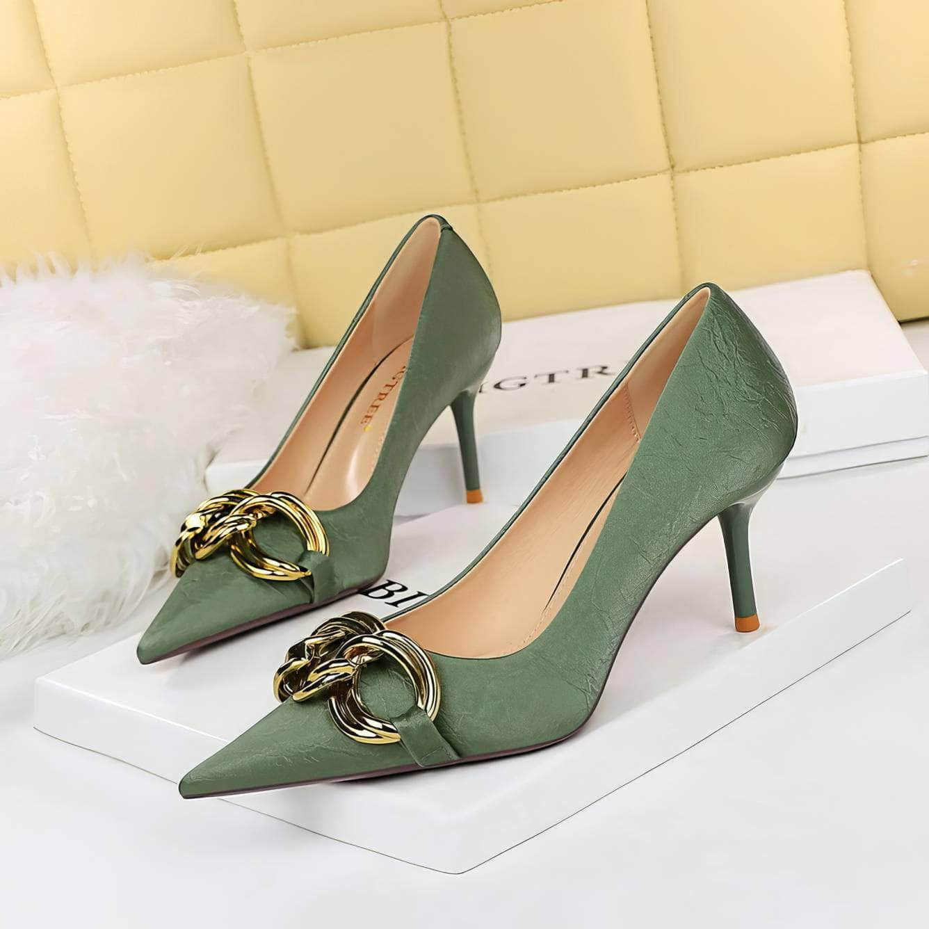 Metal Chain Detailed Embossed Pointy Toe Heels