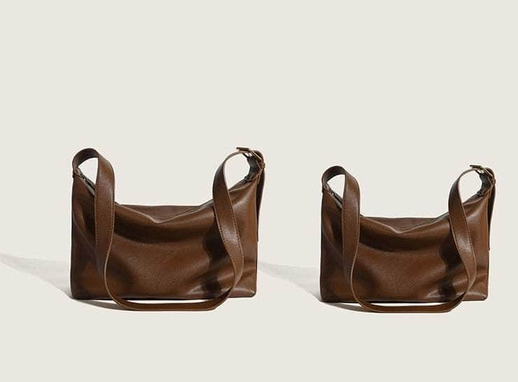 Minimalistic Leather Handbag with Bucket Tote Design