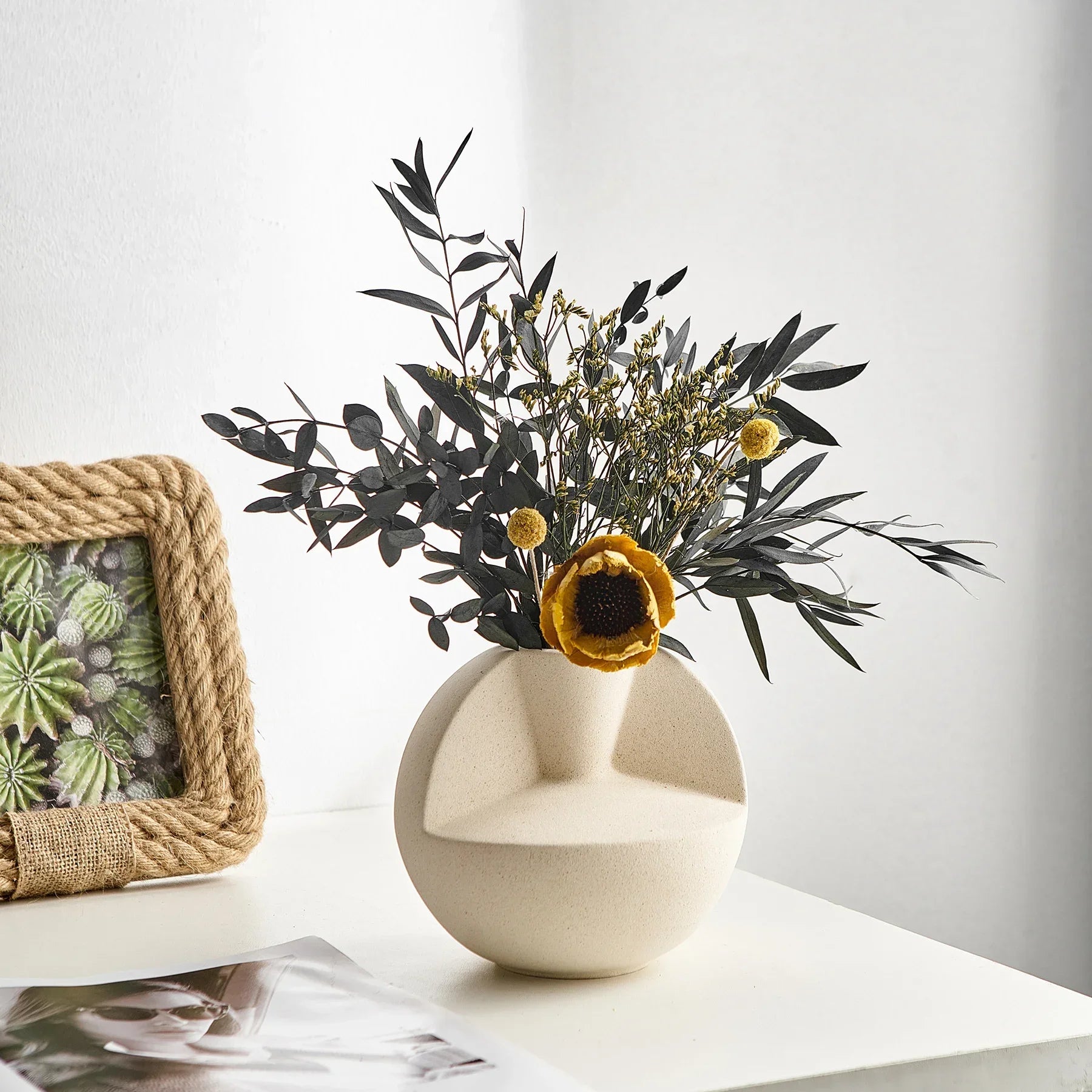 Modern Nordic Home Decor: Luxury White Ceramic Vases for Wedding, Living Room, and Office - Dried Flower Decor