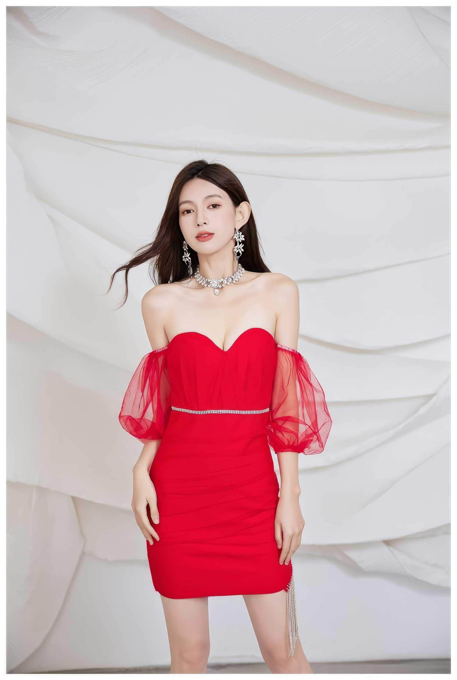 Off-Shoulder Puff Sleeve Diamond Tassel Mini Dress