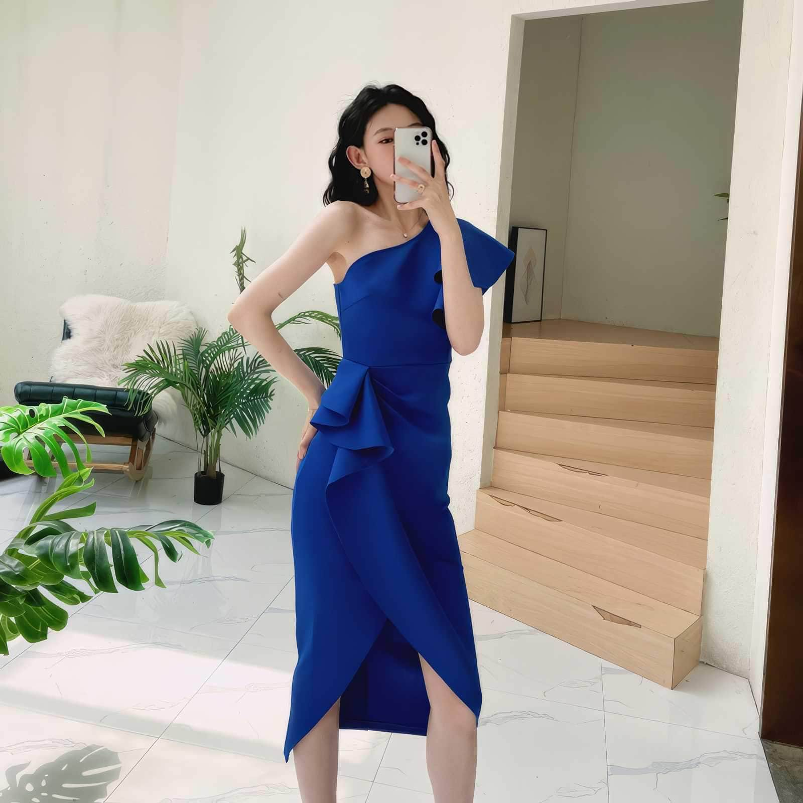 One-Shoulder Dramatic Ruffle Ruched Wrap Dress XS / Blue