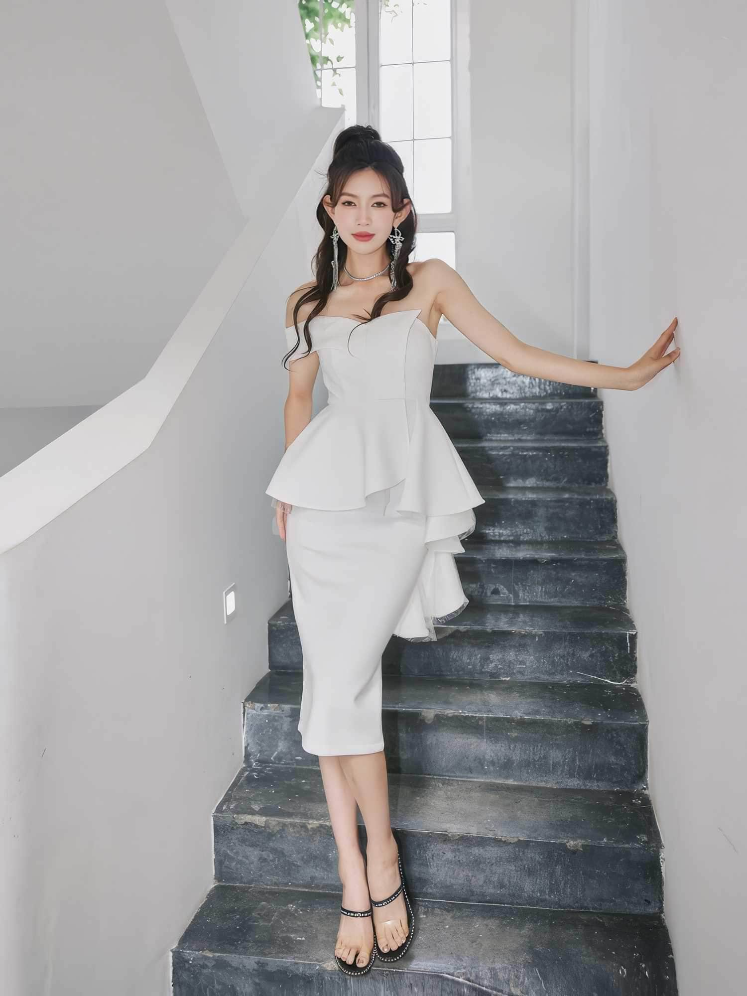 One-Shoulder Frill Peplum Scuba Dress