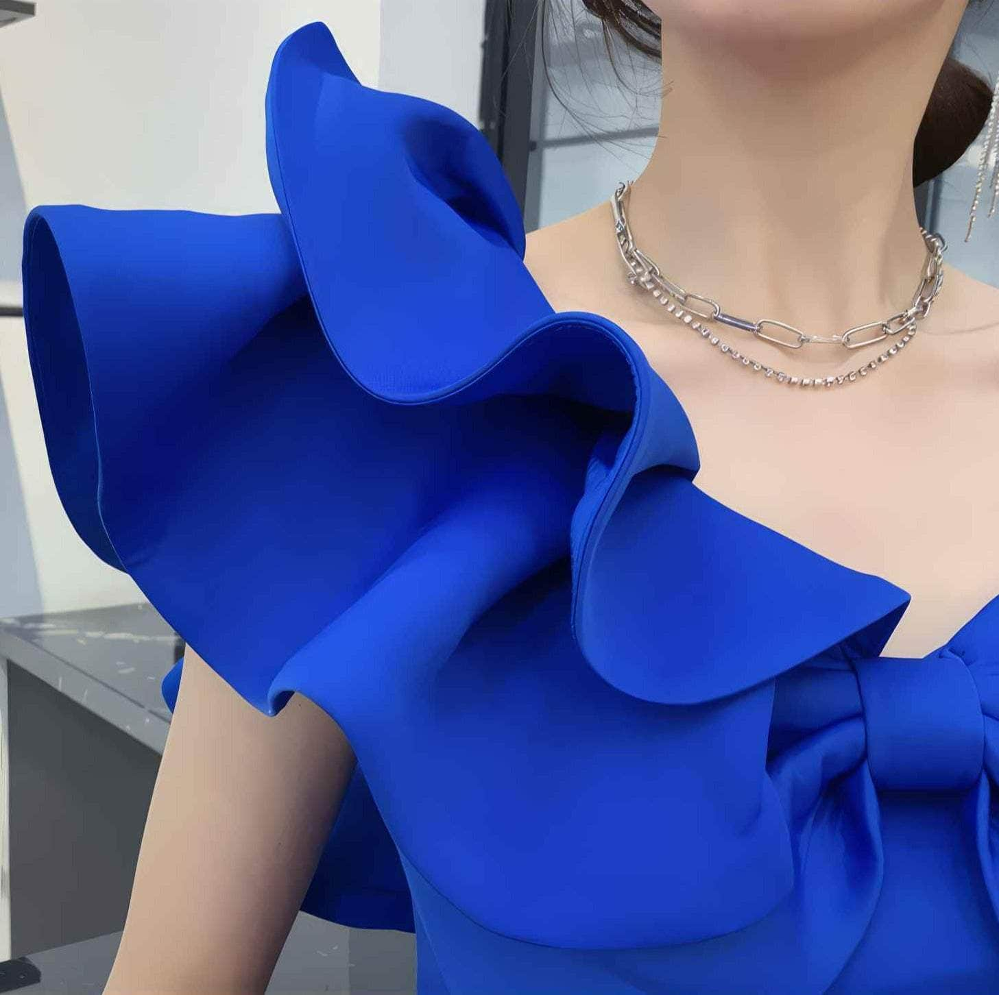 One-Shoulder Frill Sleeve 3D Bow Detail Sheath Dress