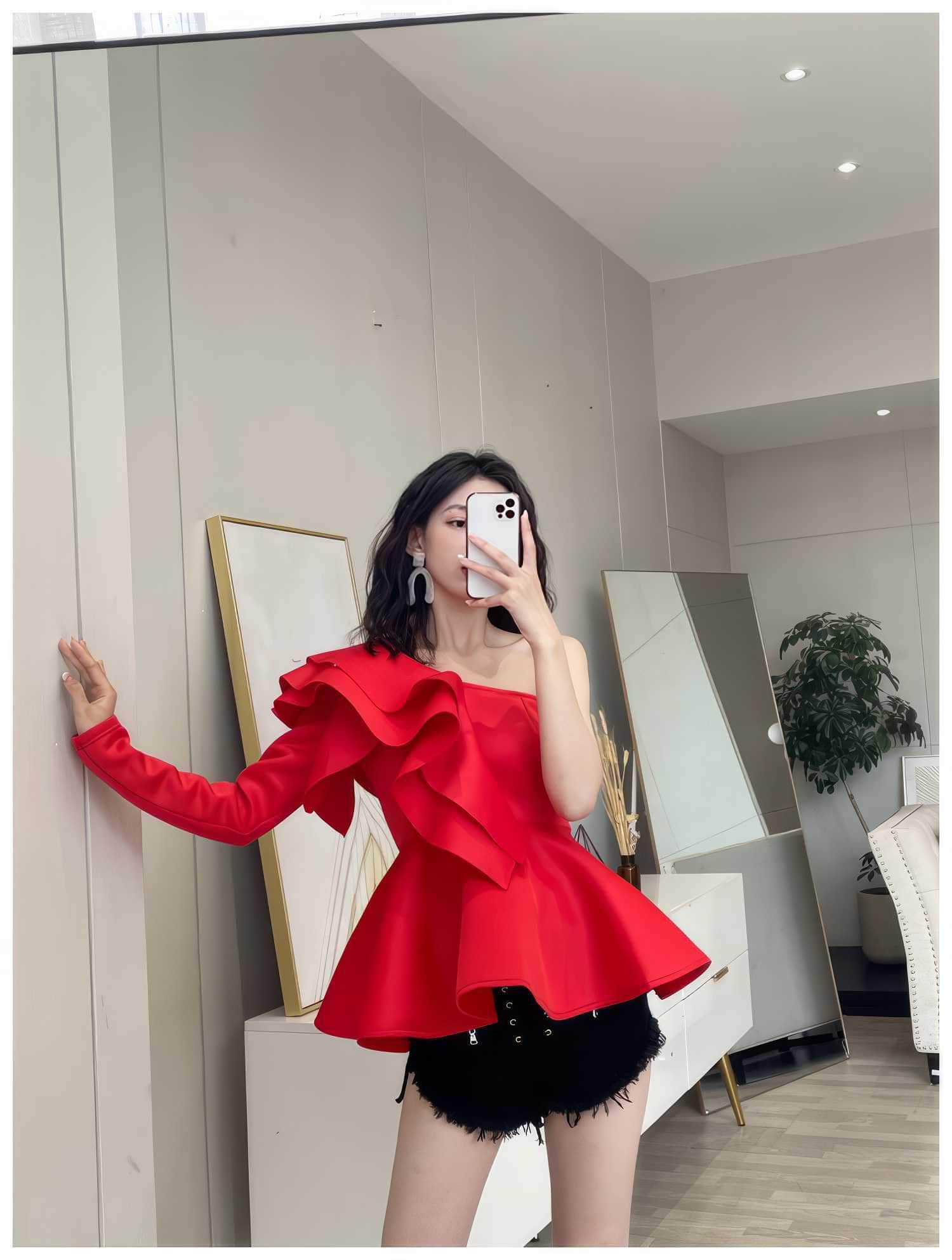 One Shoulder Ruffle Peplum Long Sleeve Blouse