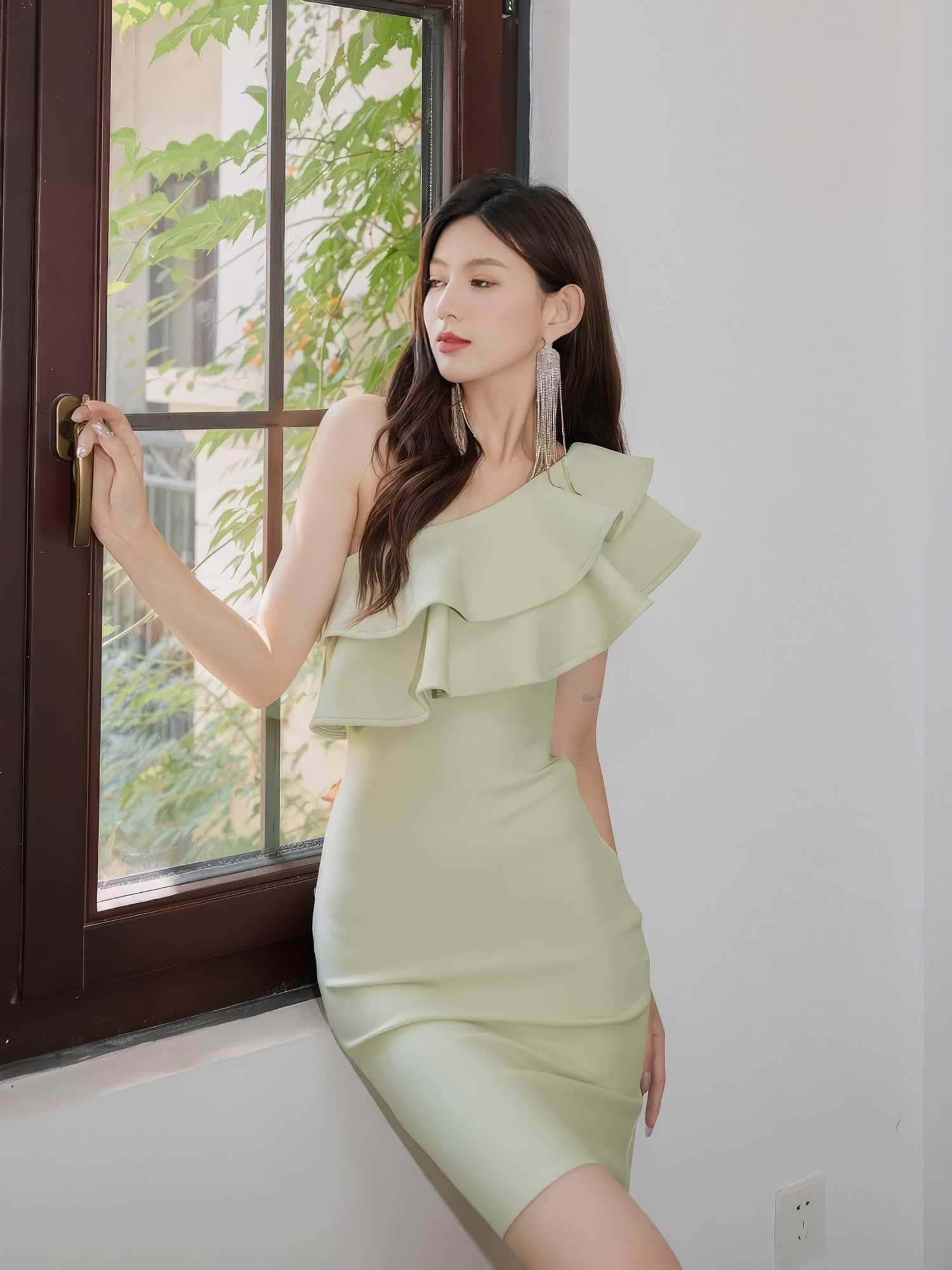 One-Shoulder Two-layer Ruffle Bodycon Dress