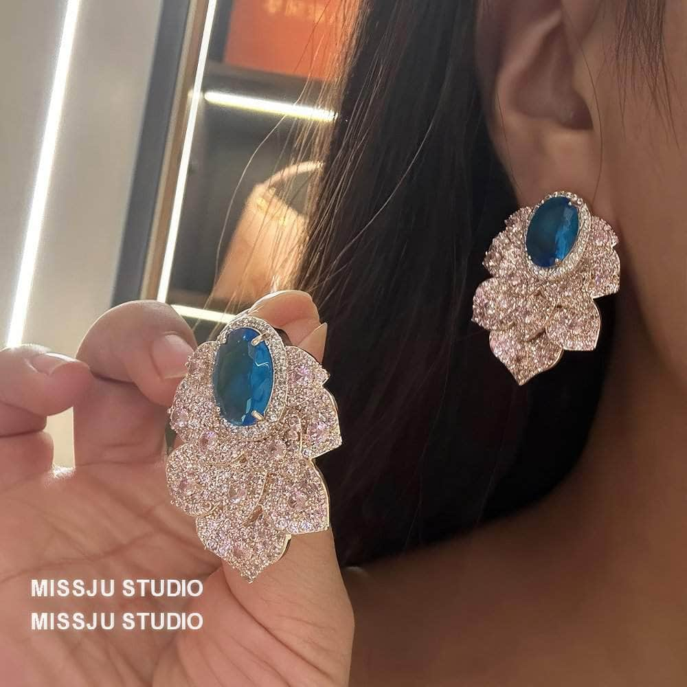 Paved Crystal Rhinestone Inlaid Floral Decor Statement Earrings Blue