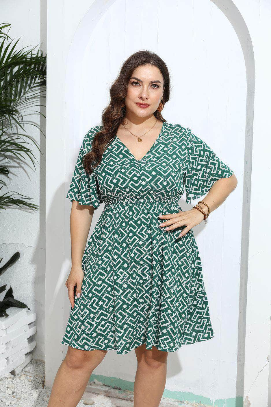 Plus Size Geometric Print V Neck Flared Sleeves Dress US 16-18 / Green