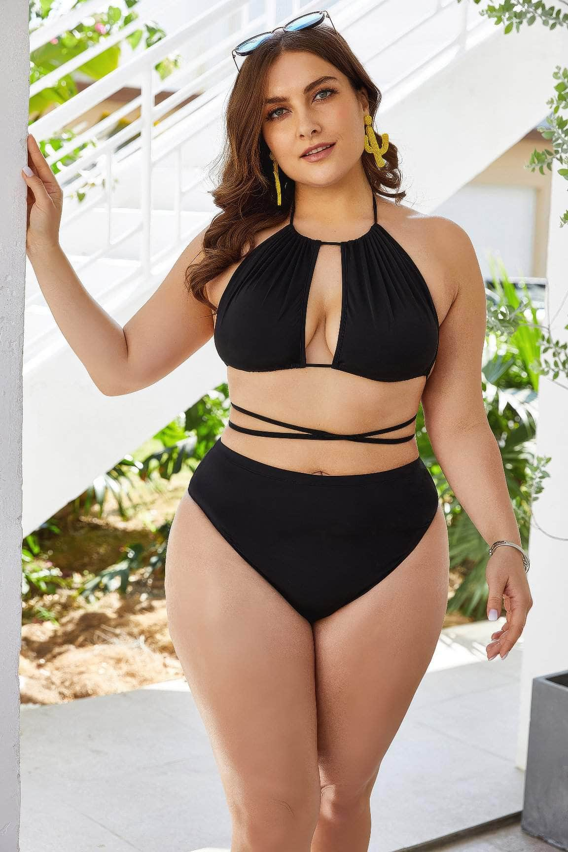 Plus Size High Waist Crisscross Halter Neck Swimwear