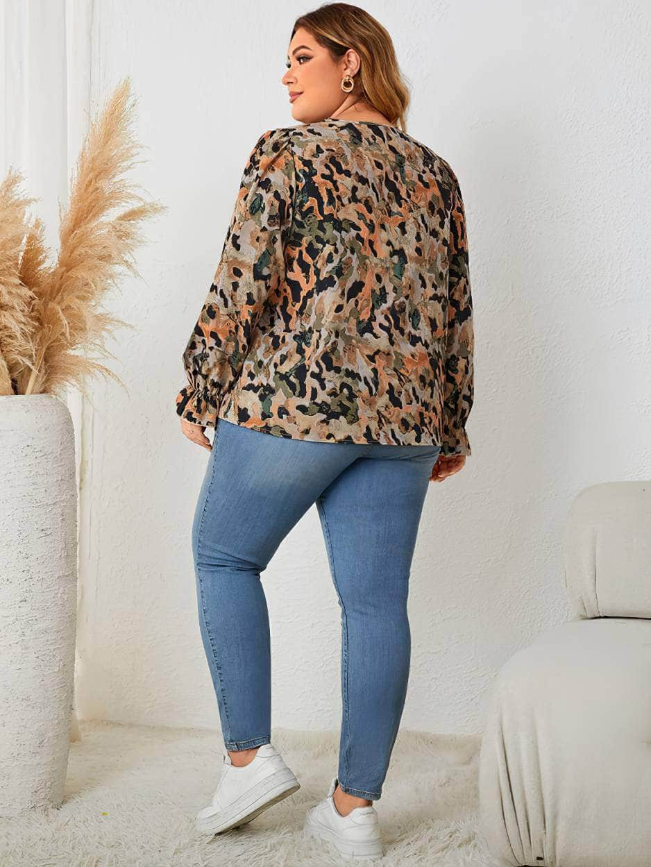 Plus Size Lace-Trimmed Floral Print Blouse