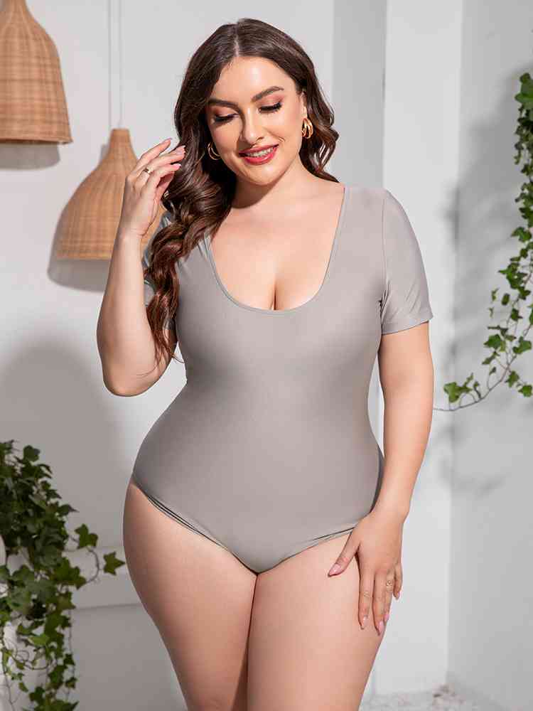 Plus Size Scoop Neck Short Sleeve One-Piece Swimsuit Light Gray / 2XL