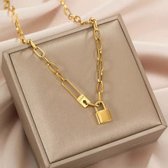 Retro Fashion Love Lock Pendant Necklace N937 / 45cm
