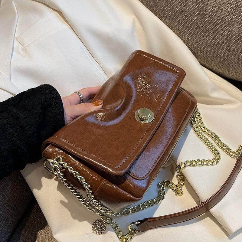Retro-Inspired Crossbody Wallet Bag