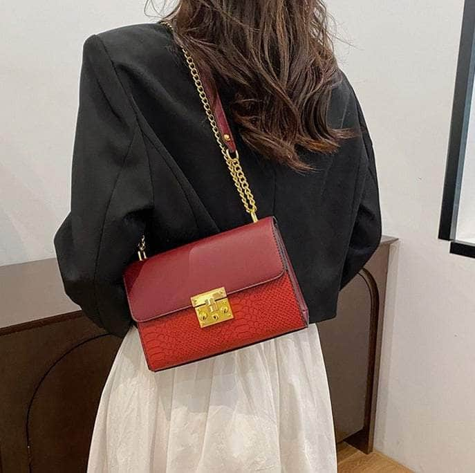 Retro One Shoulder Chain Bag