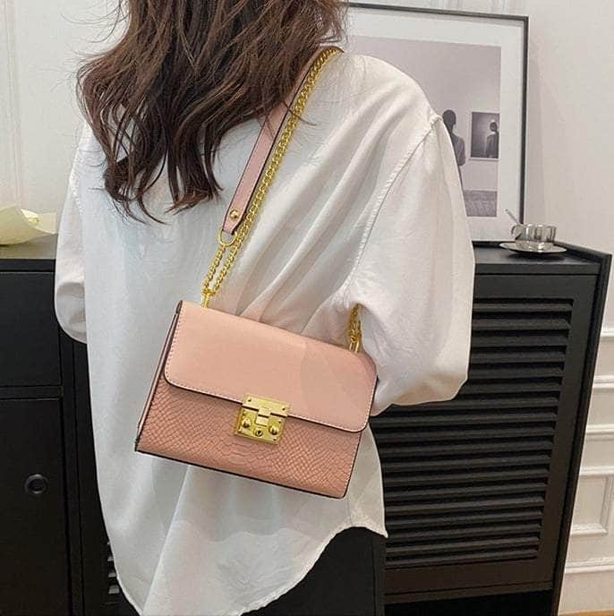 Retro One Shoulder Chain Bag