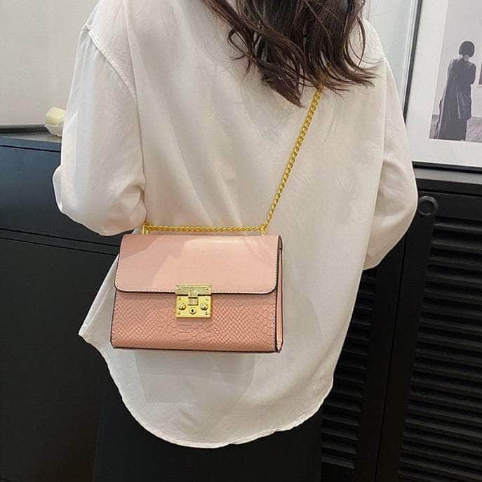 Retro One Shoulder Chain Bag