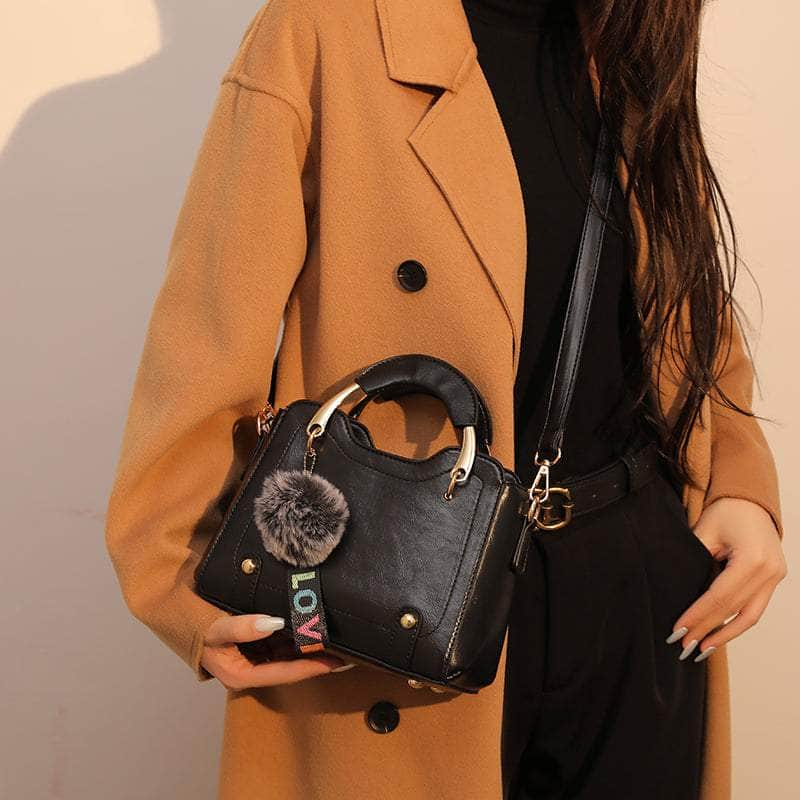 Retro One Shoulder Leather Handbag