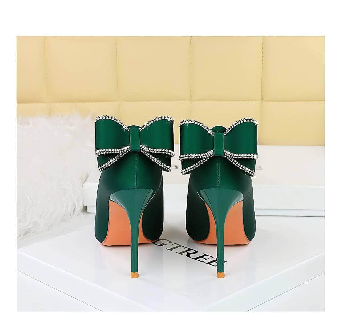 Rhinestone Bow Detailed Banquet Pumps