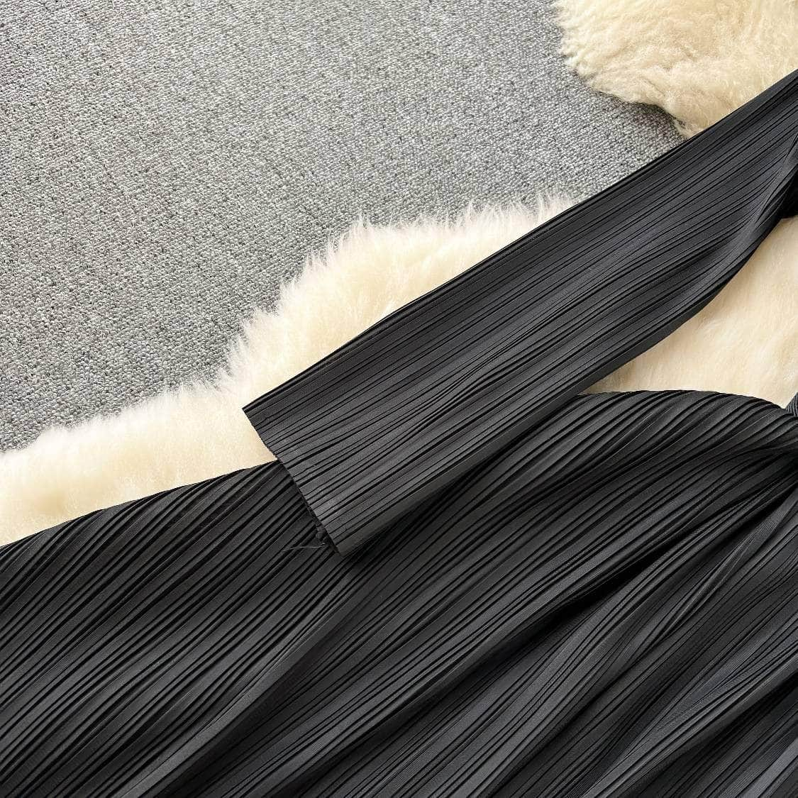 Round Neck Long Sleeves Pleated Maxi Dress MAX SIZE / Black