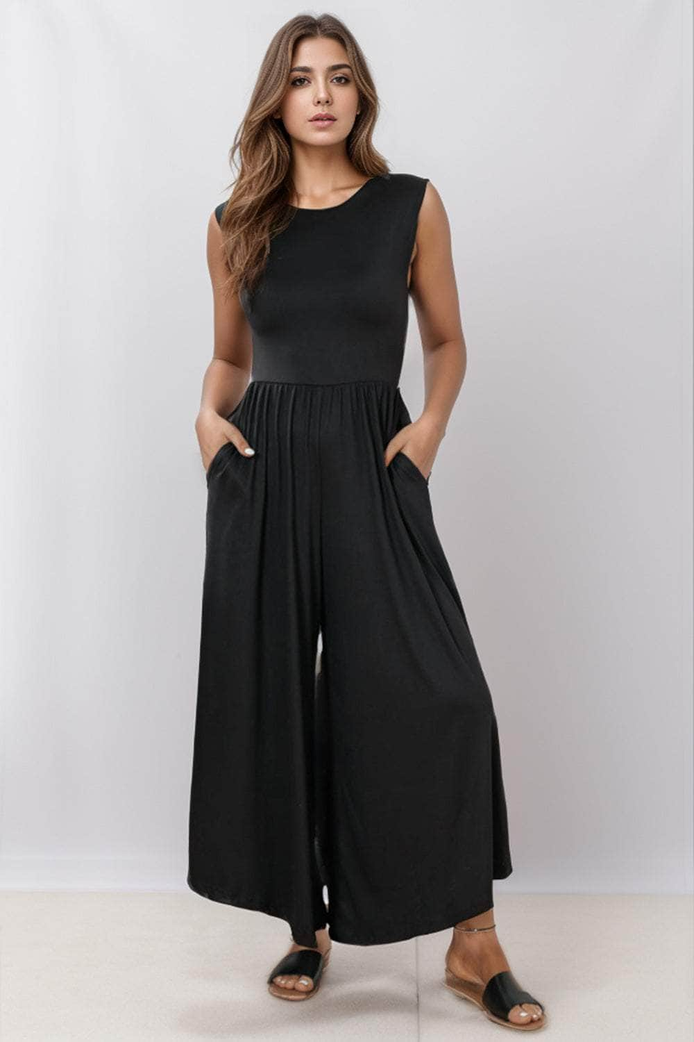 Round Neck Sleeveless Jumpsuit with Pockets Black / S