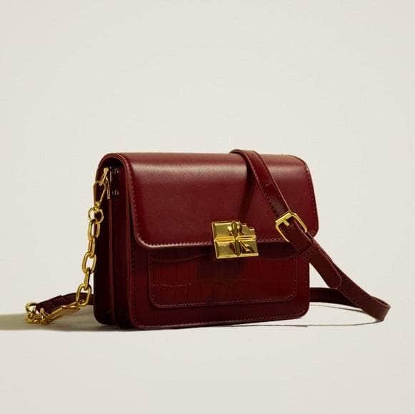 Sleek One-Shoulder Crossbody Bag