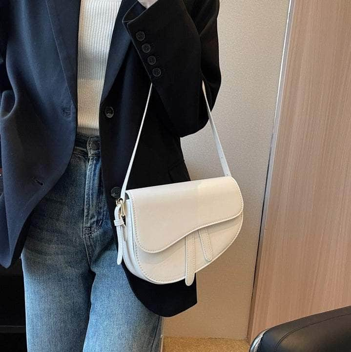 Sleek Saddle Shoulder Bag